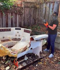 Best Construction Debris Removal  in Hanover, IN